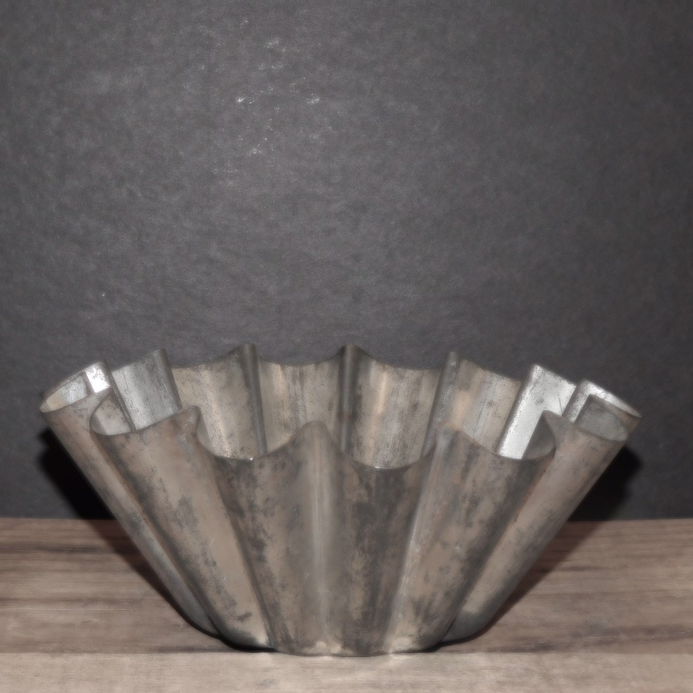 Vintage French Tin Fluted Mold Kitchen Far…Gift